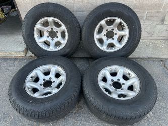 Off road style 16x8 American racing wheels 6 lug chevy toyota nissan