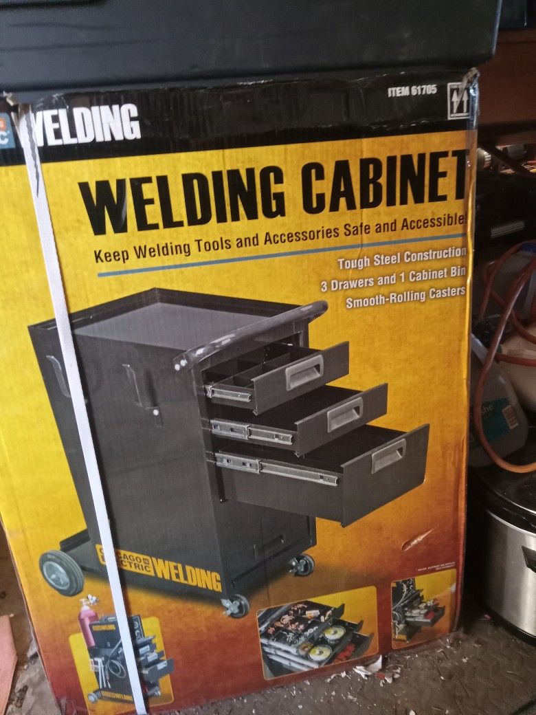 Chicago Electric Item61705 Welding Cabinet