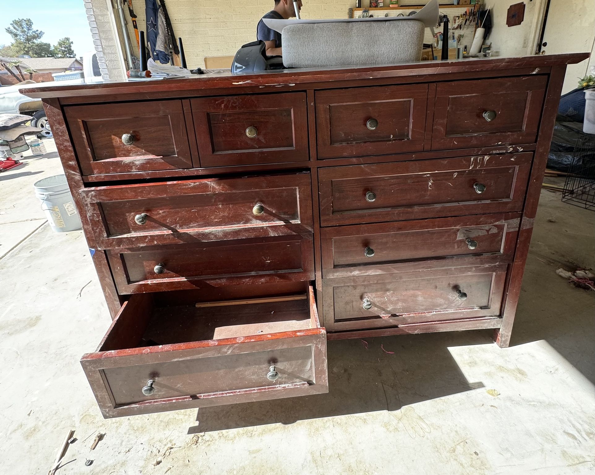 Dresser Project Dresser