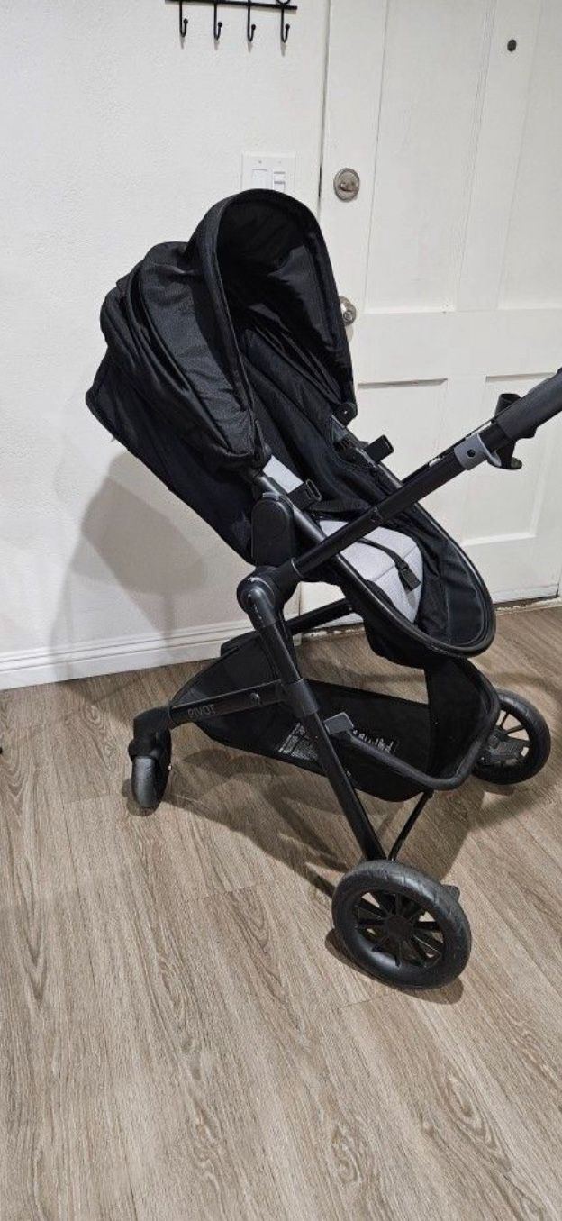 Evenflo Pivot Stroller