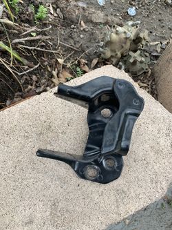 96-00 Honda Civic trans mount bracket