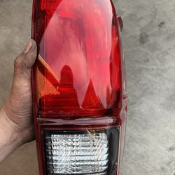 Toyota Tacoma Taillight 