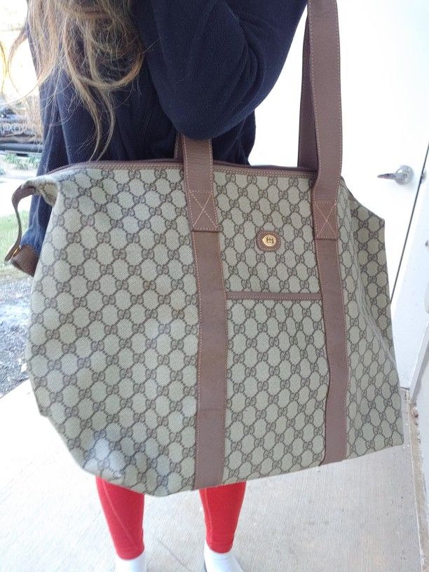 Authentic Vintage Gucci GG Monogram Supreme Duffel Carry on Weekender Travel Bag