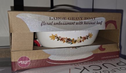 LARGE GRAVY BOAT