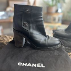 Chanel Boots (7.5) 