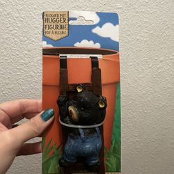 Adorable Garden Bear Flower Pot Planter Vase Hugger Hanger 5" tall