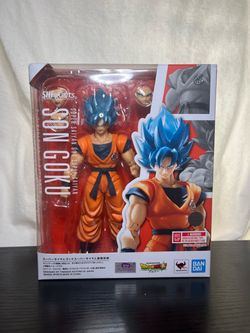 S.H. Figuarts Son Goku Super Saiyan God Figure