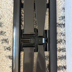 42”-90” Full motion TV wall Mount