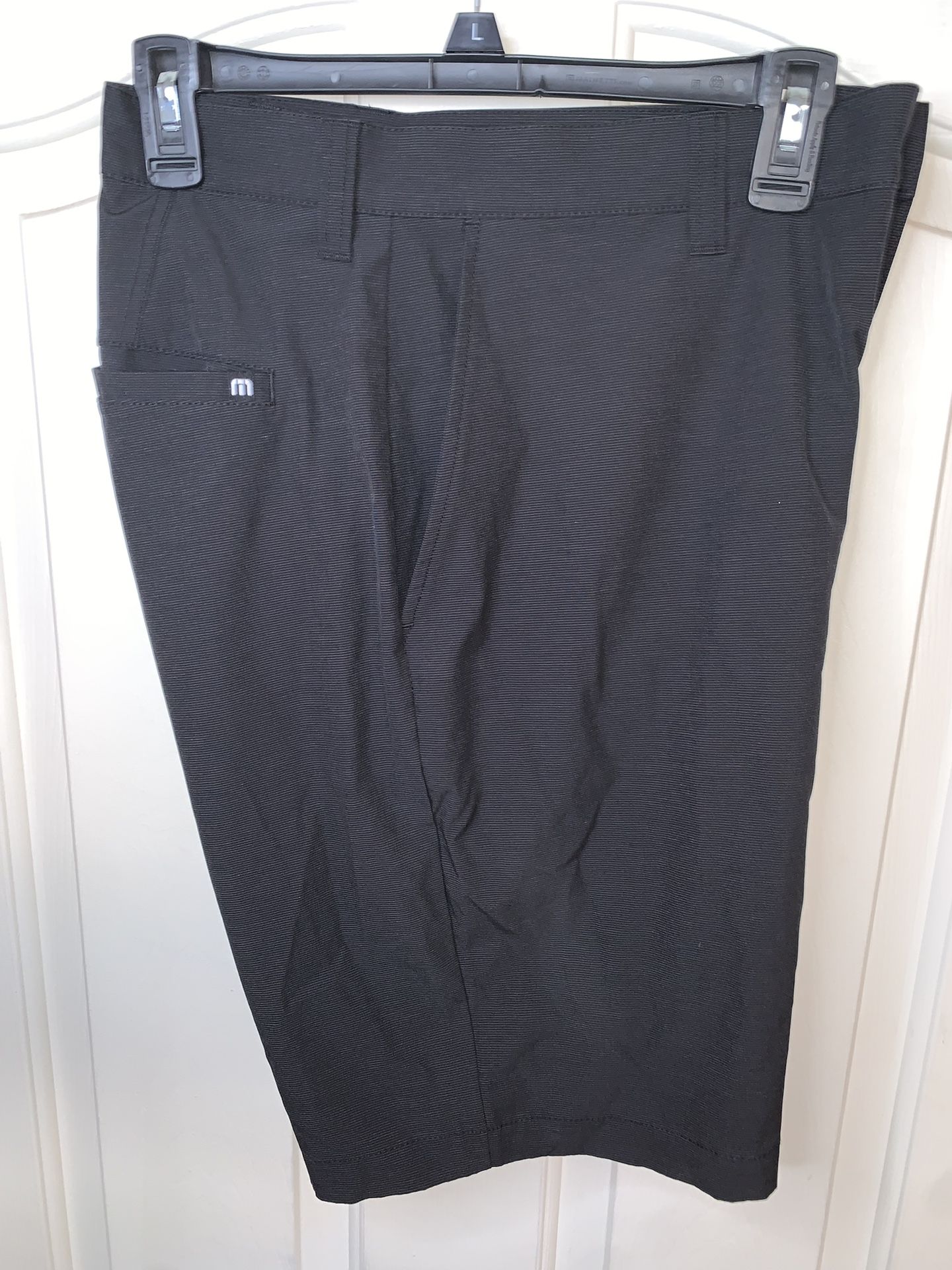 Men’s Travis Mathew Golf Shorts!!