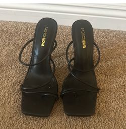 Fashion nova Heels