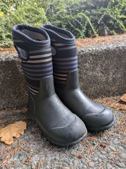 Bogs, rain boots, size 13