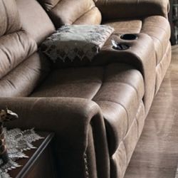 Leather Love Sofa  ( PRICE REDUCEDS )