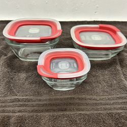 Rubbermaid Glass Tupperware