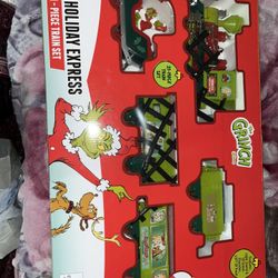 Grinch Train Set 