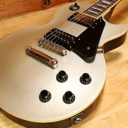 Tommy Thayer Limited Edition Epiphone “Spaceman” Electric Guitar 