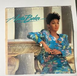 Anita Baker  1983 Giving you the best that I Got