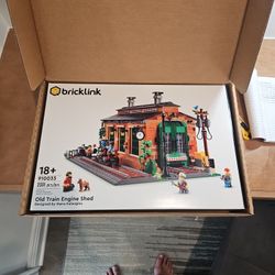 Lego Bricklink Old Train Enine Shed 910033 NEW