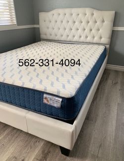 Queen White Bed With Nice 10” Mattress Available 📍 