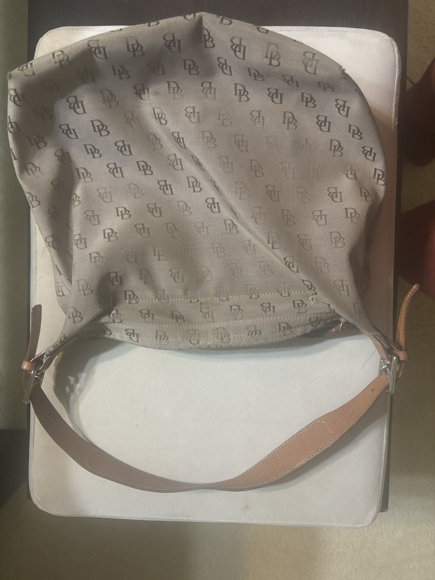 Bundle deal On Dooney & Bourke Bags