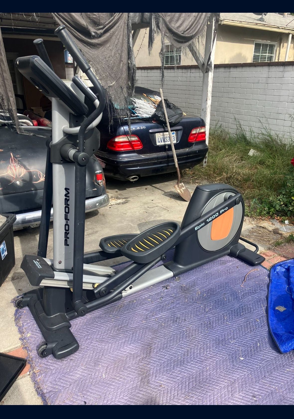 ProForm Epic 1200 Pro Elliptical Exercise Work Out
