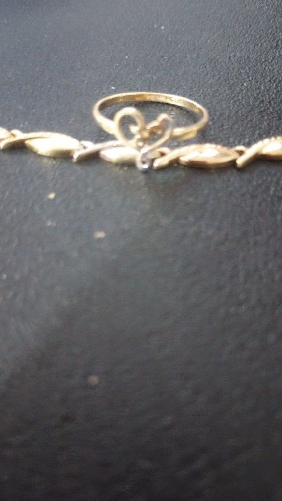 14kt Gold Ring & Bracelet 