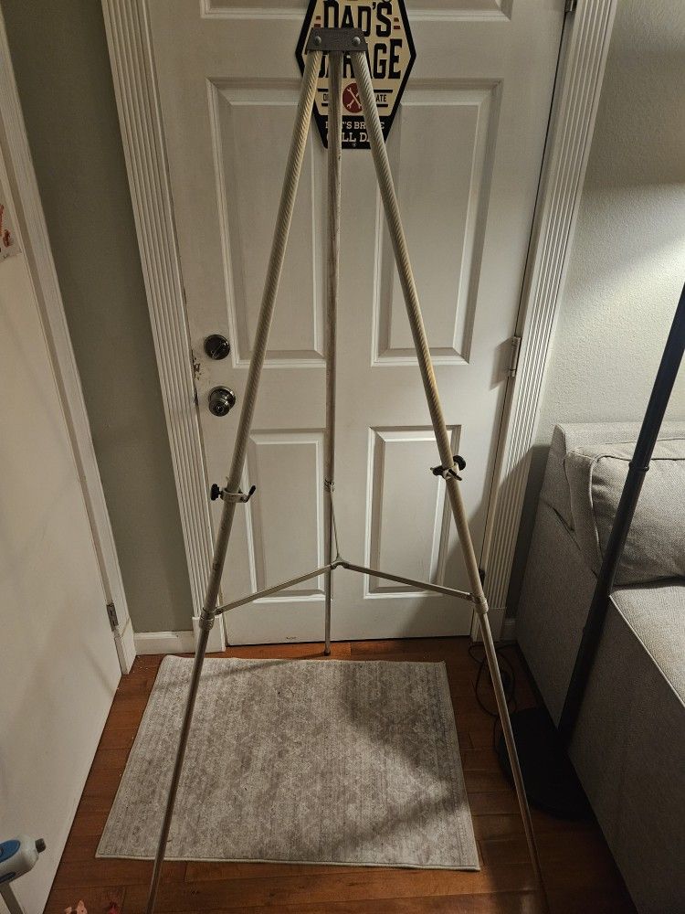 Telescoping Aluminum Easel Stand - 64" Height