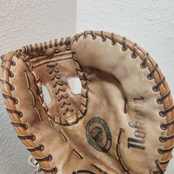 Nokona First Base Glove RHT- 14"
