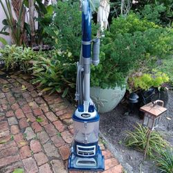 Shark Navigator Bagless Vacuum Cleaner 