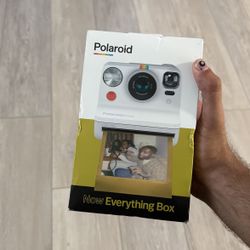 Polaroid Now Everything Box