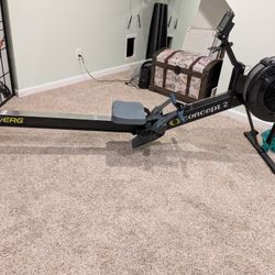 Rower: Concept 2 RowERG
