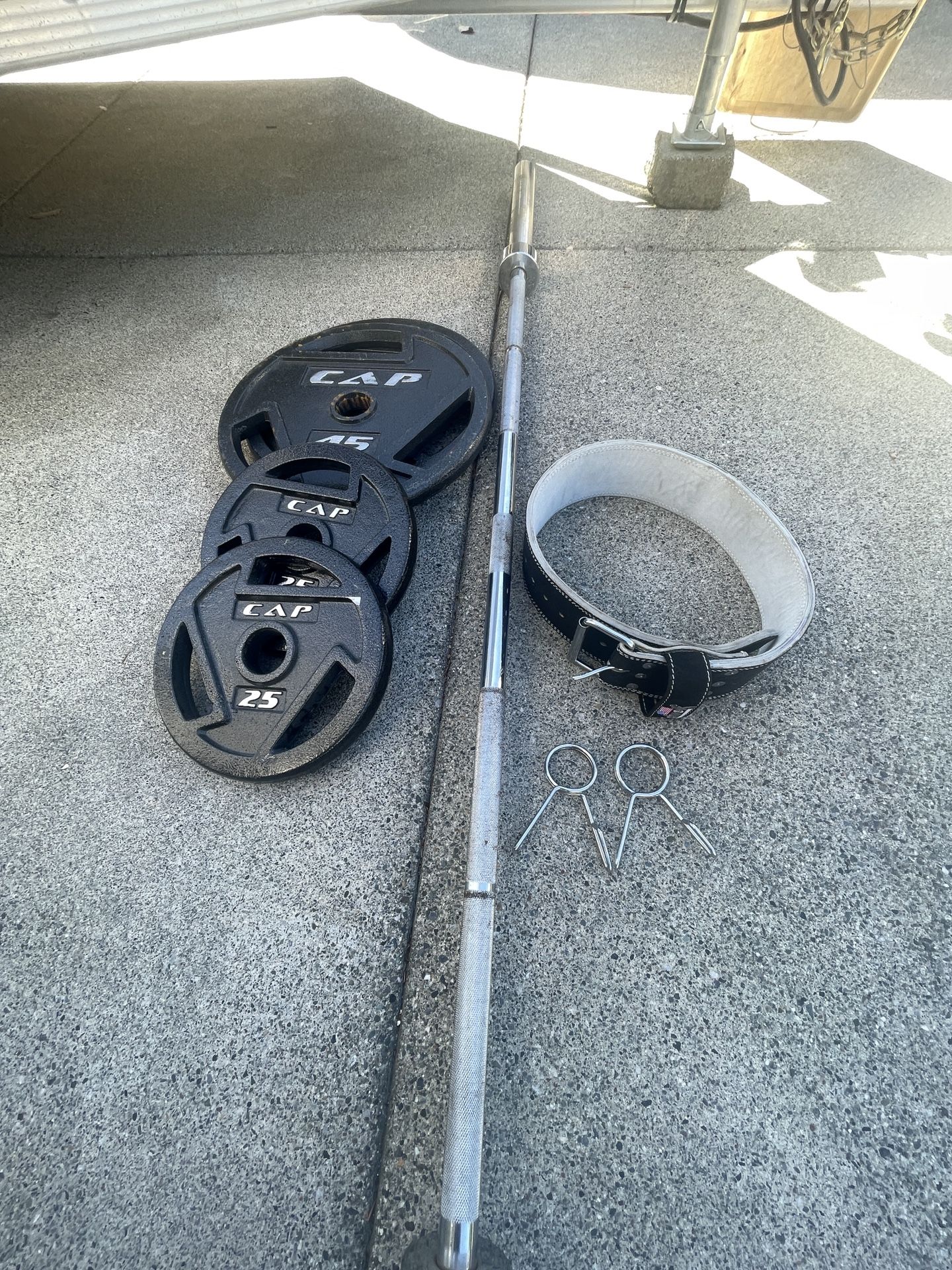 Weightlifting set