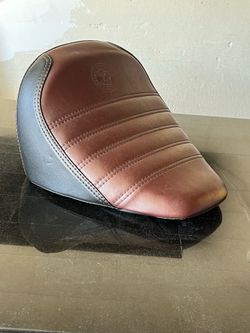 Indian Scout Bobber front seat