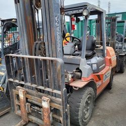 8k Forklift Toyota 