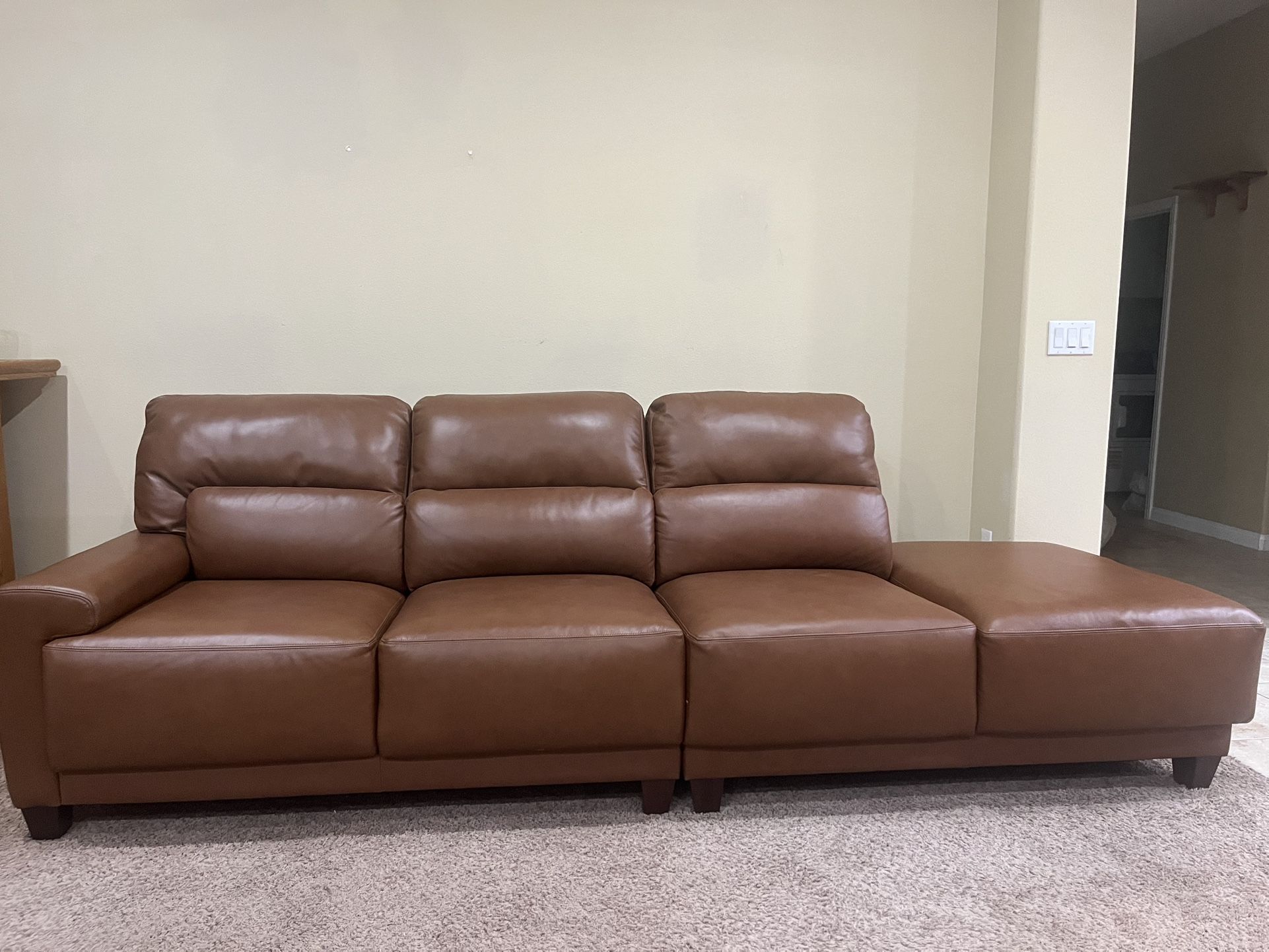Lazy BOY -2 Piece Sofa Lazy Boy New $925.00