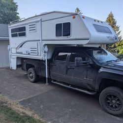 2002 Fleetwood Elkhorn Truck Camper