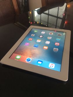 iPad 2 w/charger