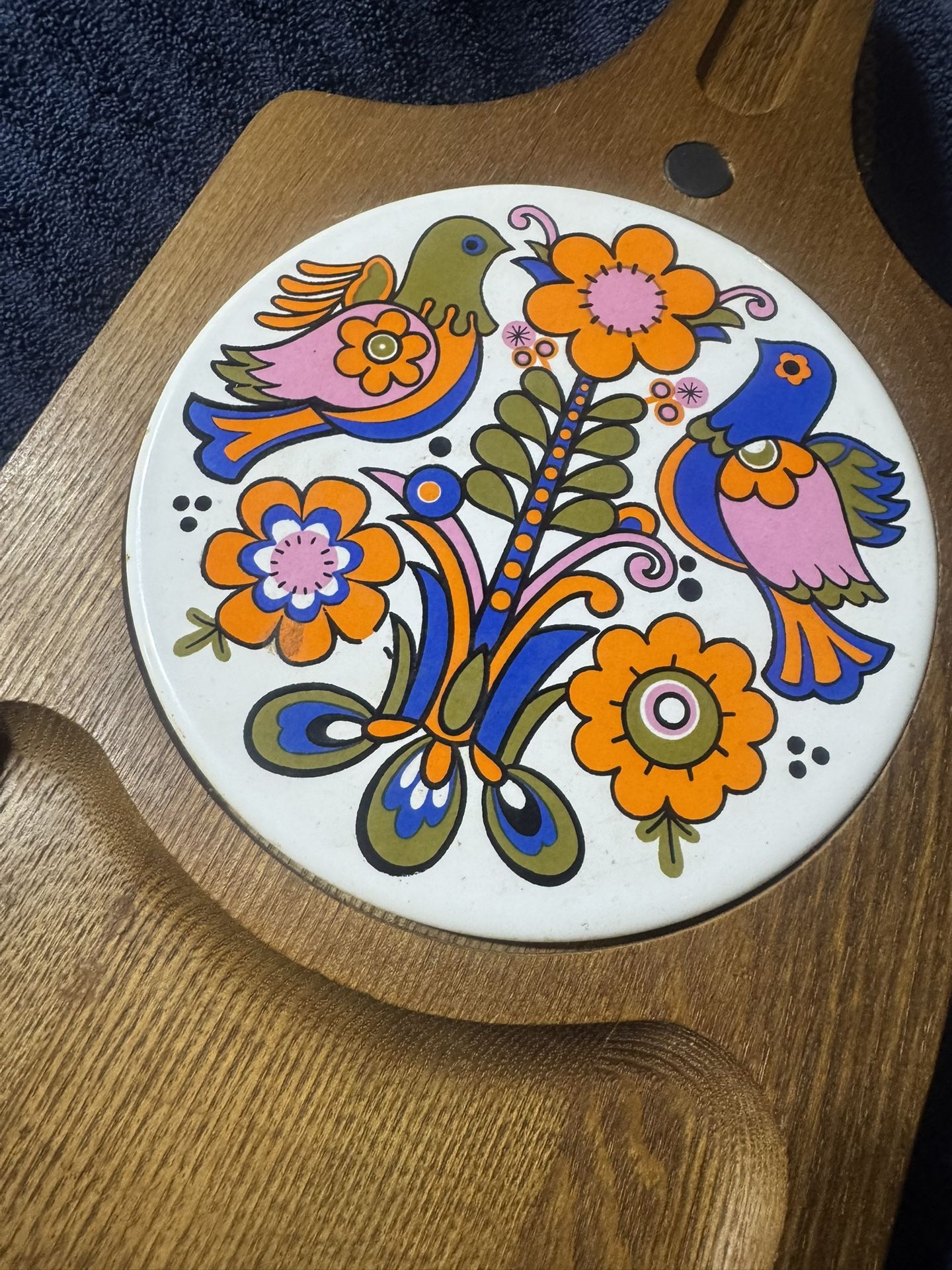 Vintage Scandinavian Wood & Tile Cheese Board – Folk Art Birds