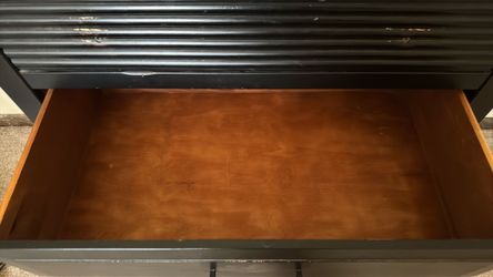 Black Chest of f Drawers