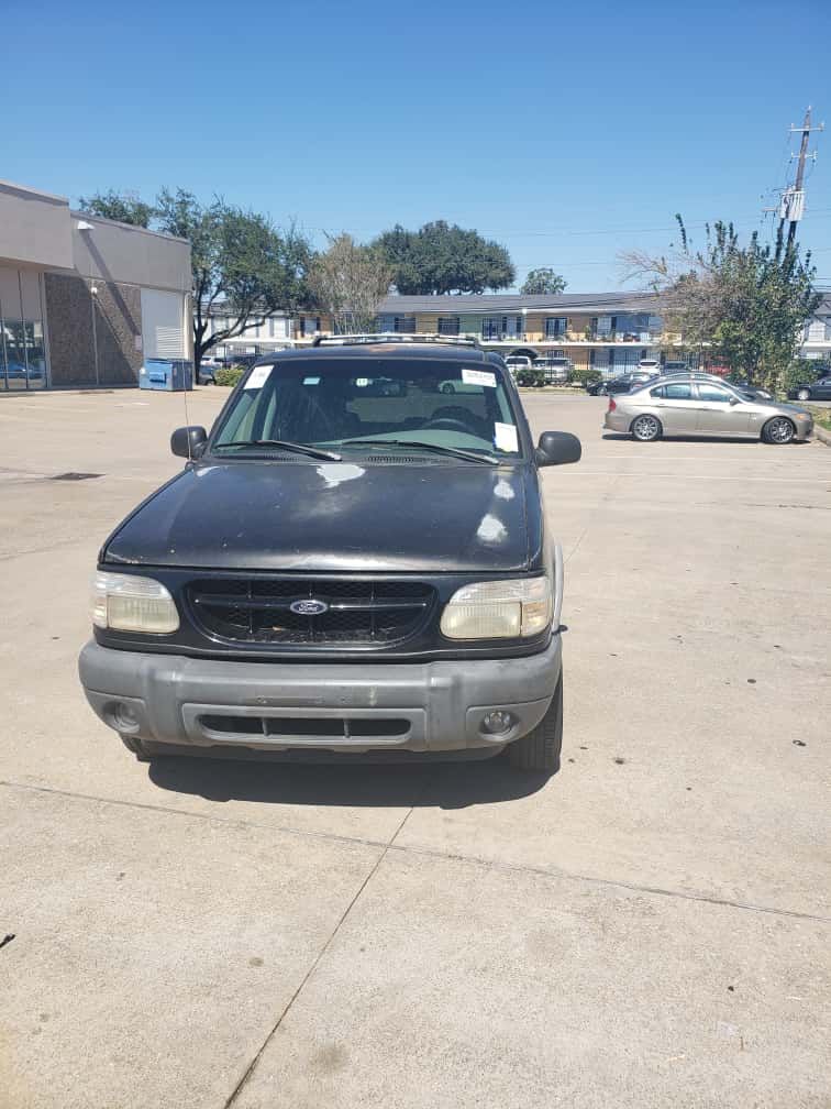 2000 Ford Explorer