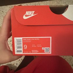 Nike Dunk Low Retro