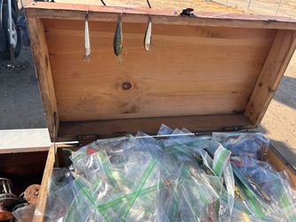 Fishing lures