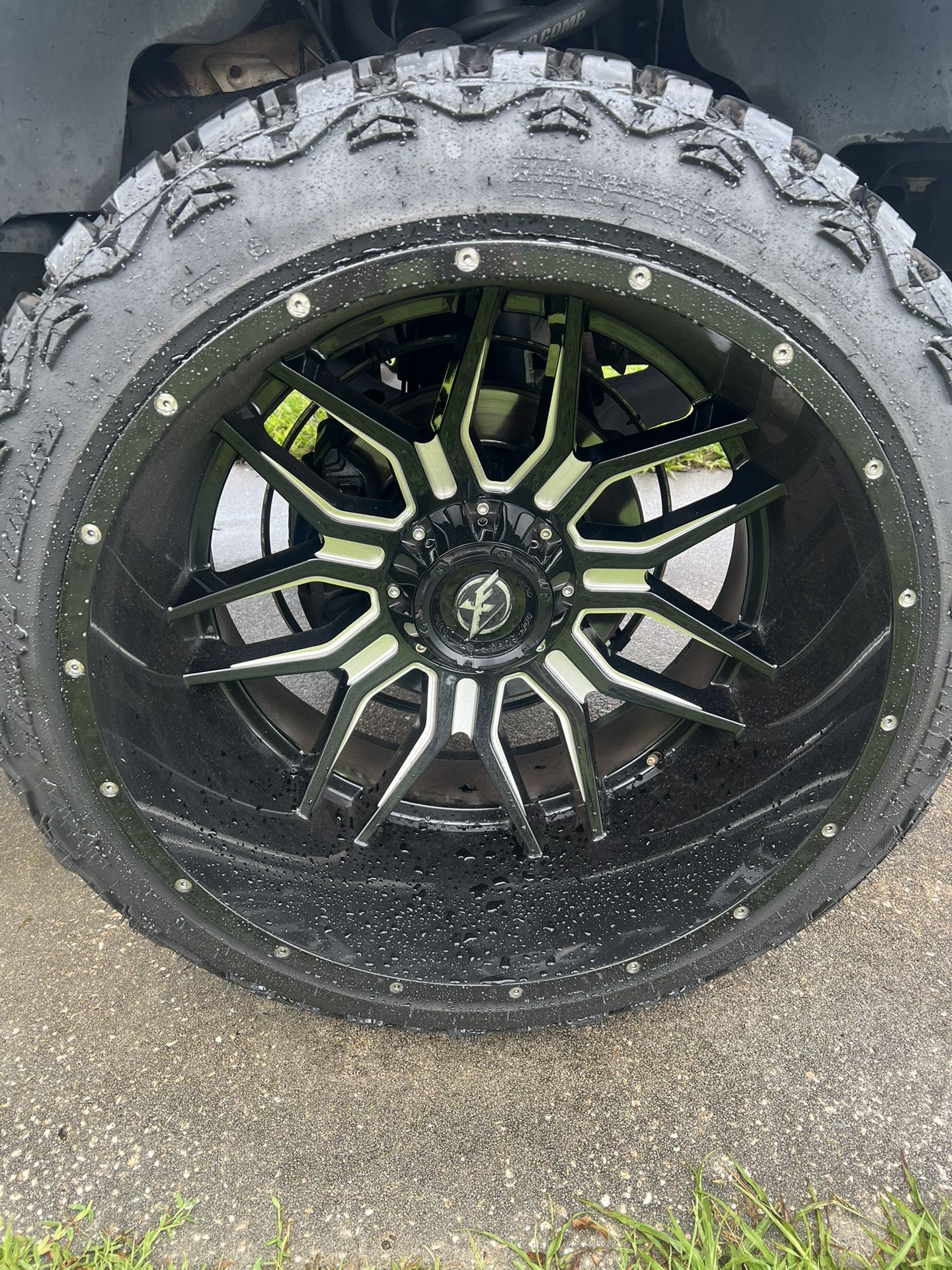 24x14 Black Rims On Tires