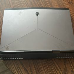 Alienware 17” R4 Laptop 