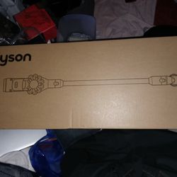 Dyson V8 Origin Red