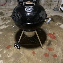 Weber 22in Charcoal Grill 