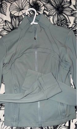 Lululemon sweater