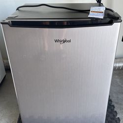 Whirlpool Mini Refrigerator