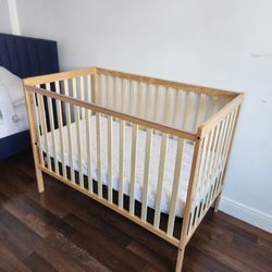 Baby Crib Anr Matress And Sheets