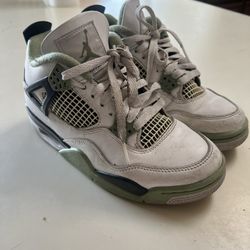 Nike Air Jordan 4 Retro Seafoam Green/White/Black Size 6.5 AQ9129-103
