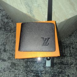 Authentic Louis Vuitton Multiple Wallet – Taurillon Leather 
